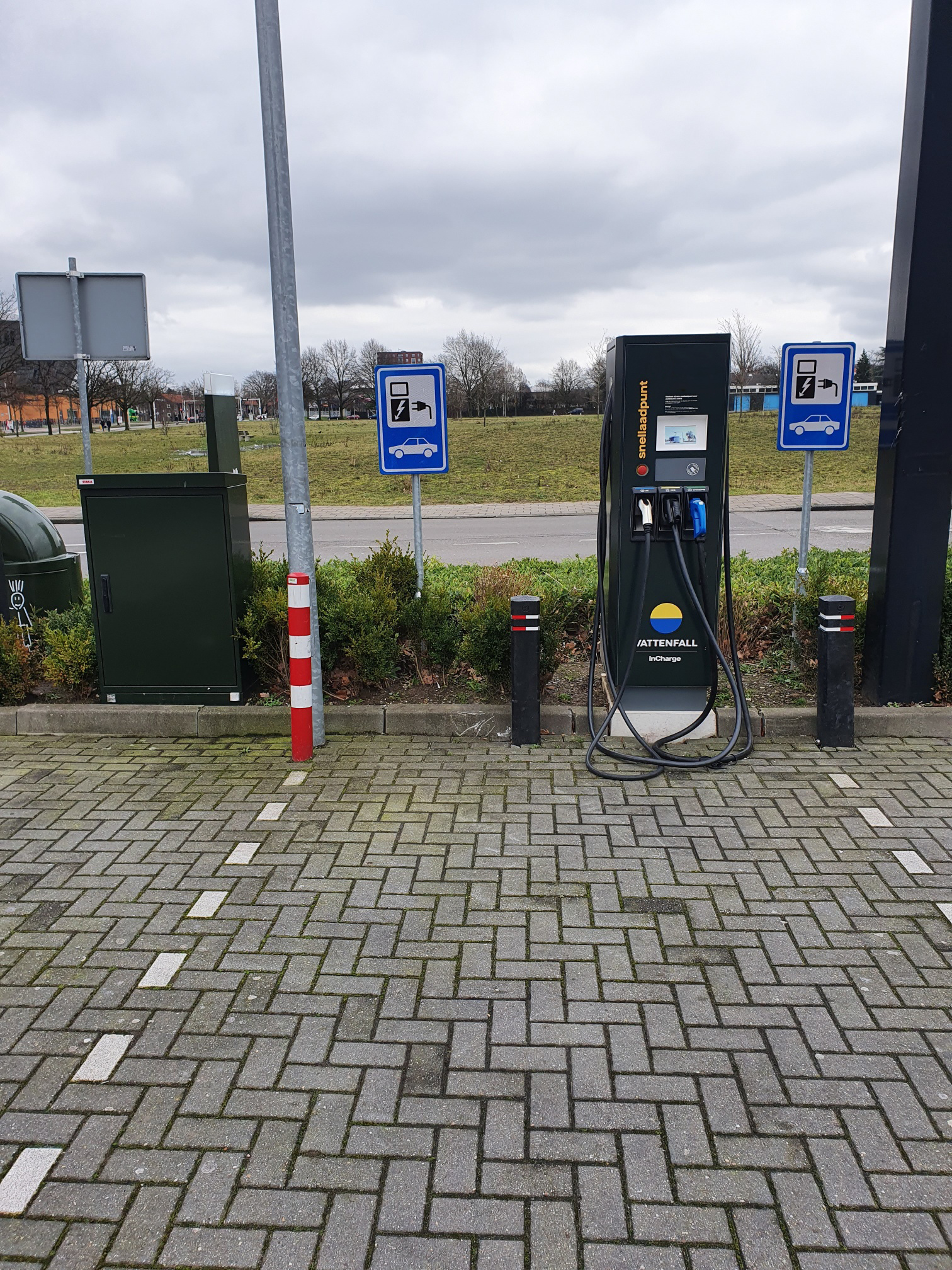 Staka Schakelkasten voor snelladers
